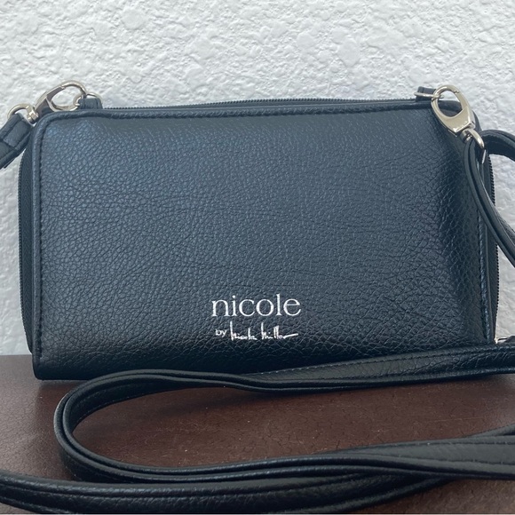 Nicole Miller Crossbody Bag Zip Around Wallet on Strap Silver Accents - Picture 2 of 12